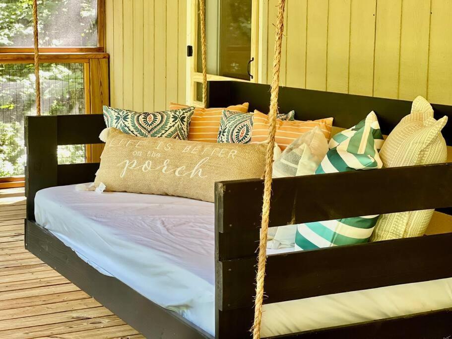 Close To Lake Blue Ridge, Hot Tub, Swing Beds Morganton Экстерьер фото
