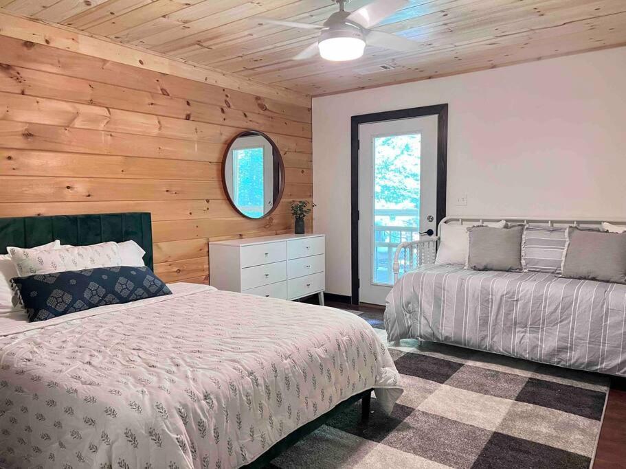 Close To Lake Blue Ridge, Hot Tub, Swing Beds Morganton Экстерьер фото